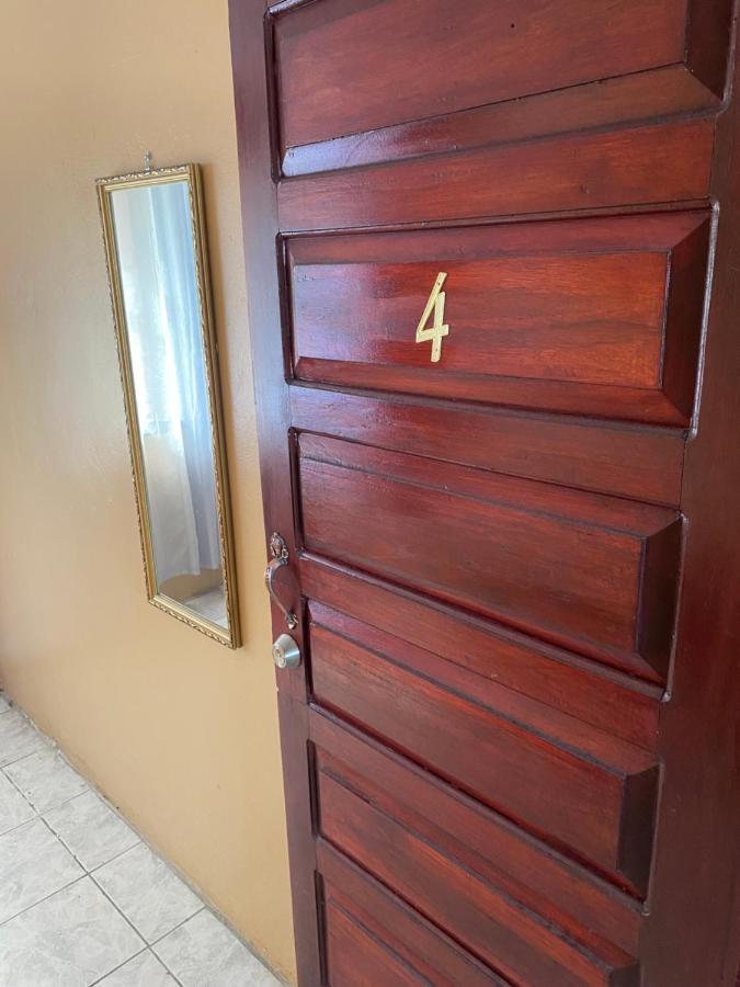 Hostel Casa Marina Puerto Limon Bagian luar foto