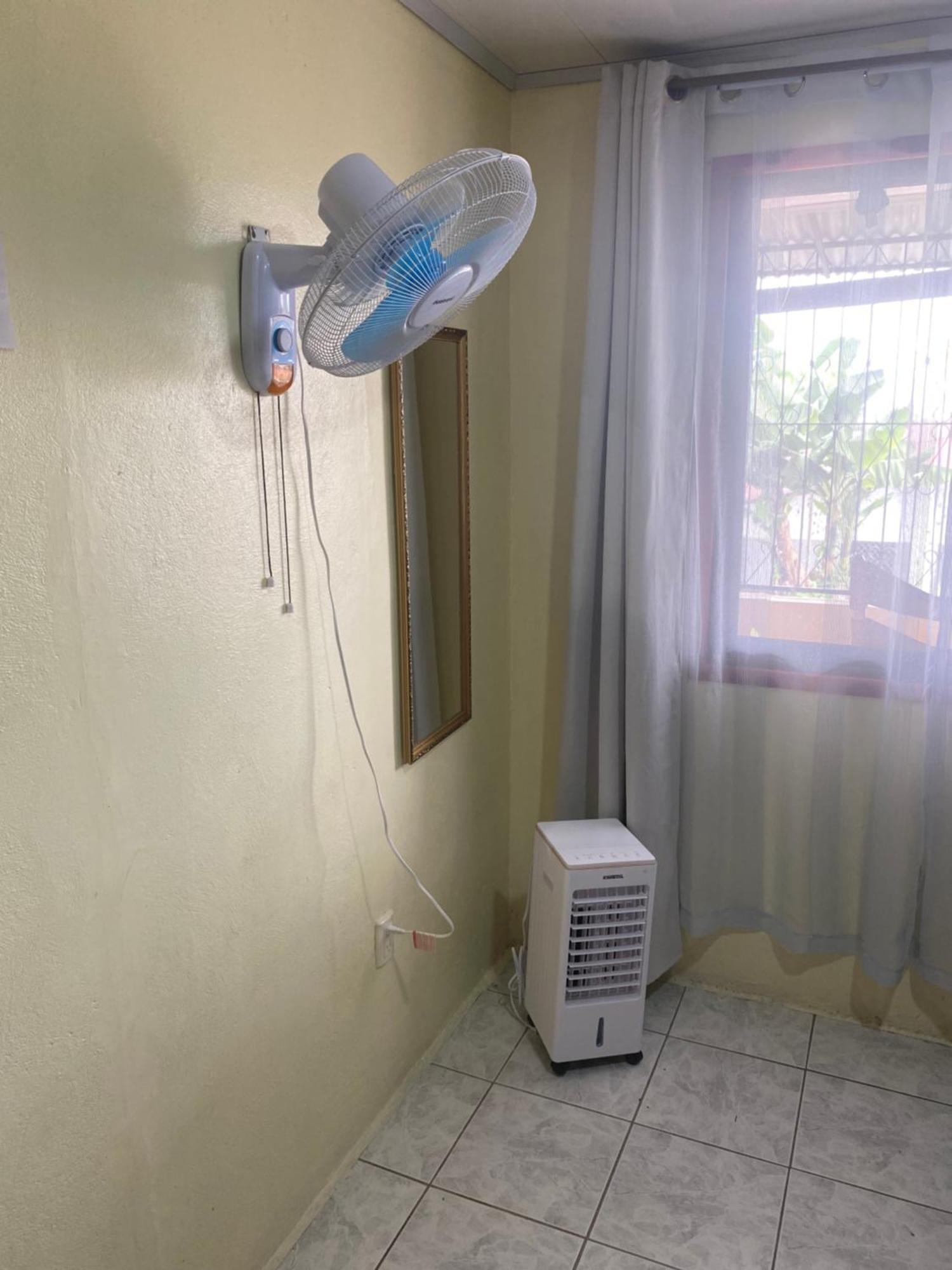 Hostel Casa Marina Puerto Limon Bagian luar foto