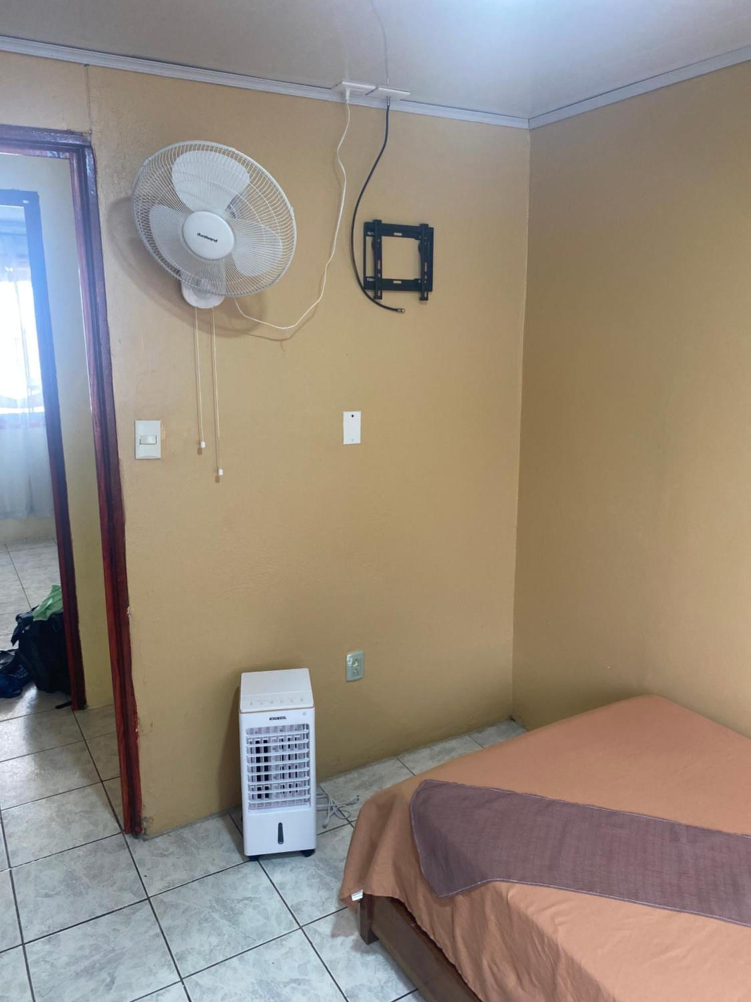 Hostel Casa Marina Puerto Limon Bagian luar foto