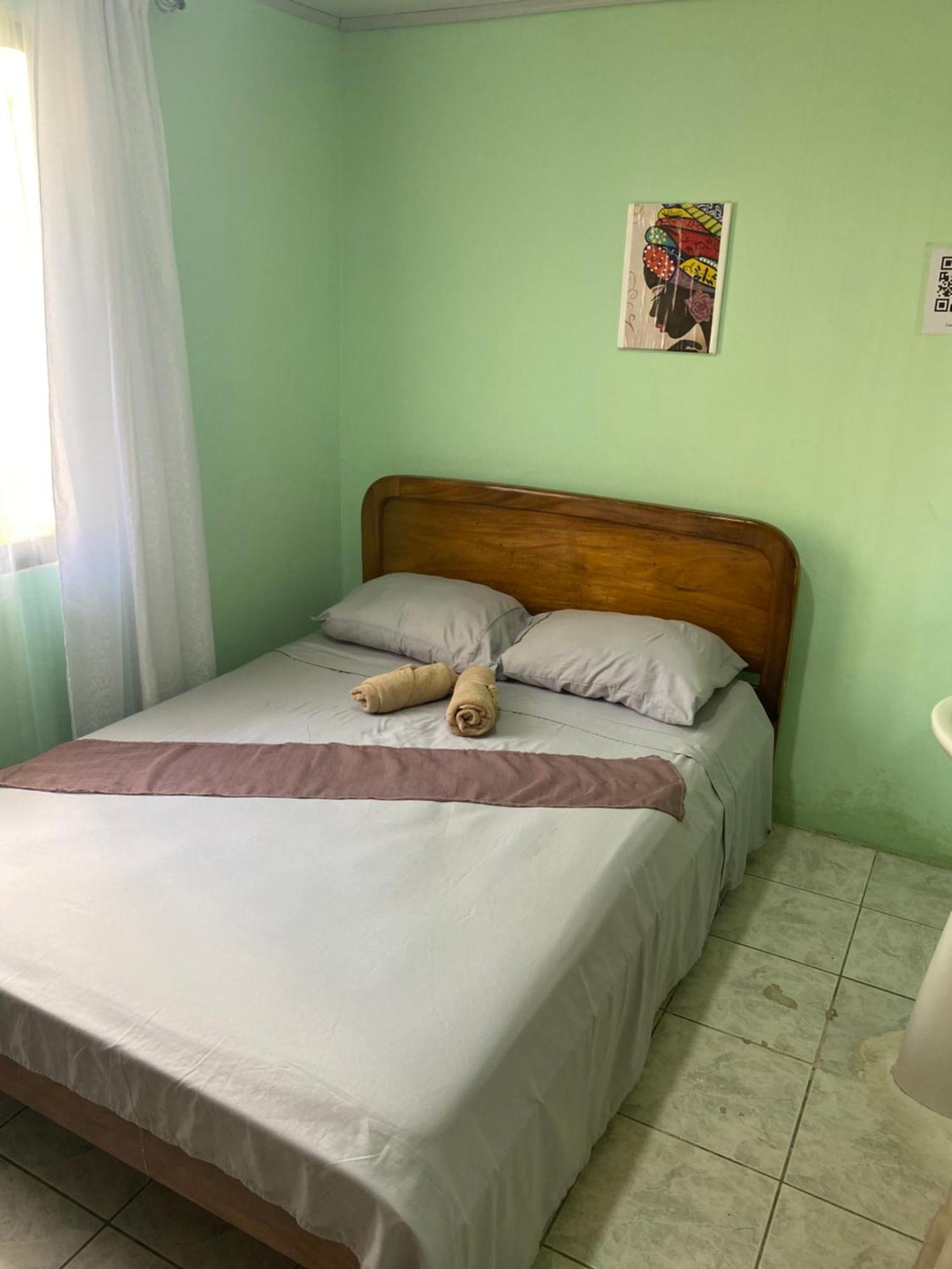 Hostel Casa Marina Puerto Limon Bagian luar foto